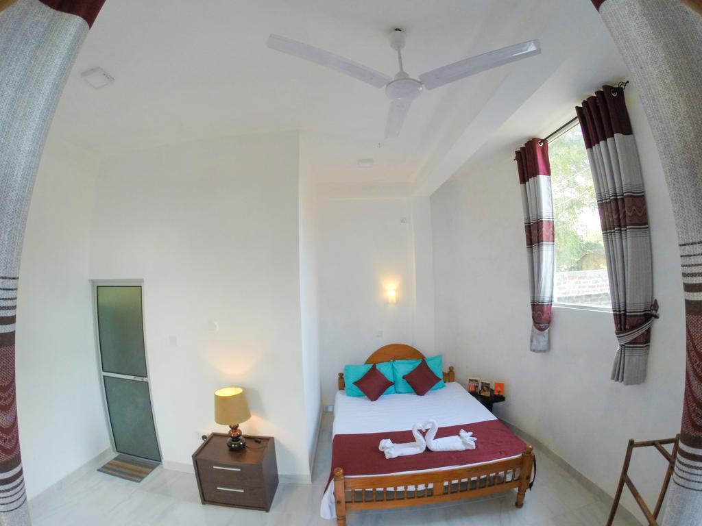 Sanctuary Cove Guest House Polonnaruwa Zimmer foto